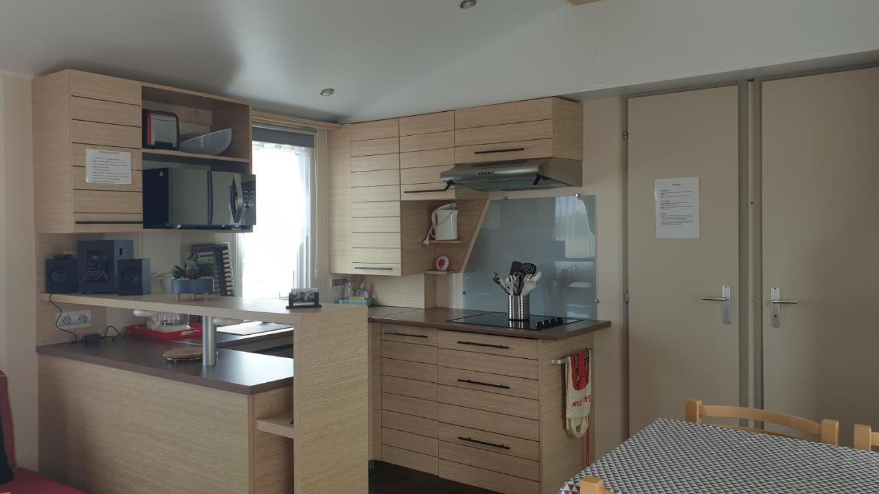 Sylvie Proprietaire Du Mobil-Home سان-بير-سور-مير المظهر الخارجي الصورة